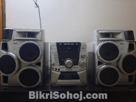 Aiwa Sound System (Without Remote).
